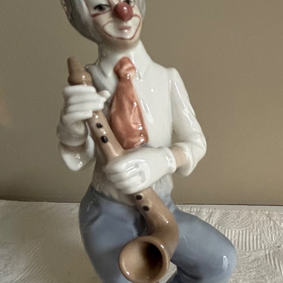 Tena Tengra Spain Clown Playing Trumpet 8.75" - Picture 3 of 5